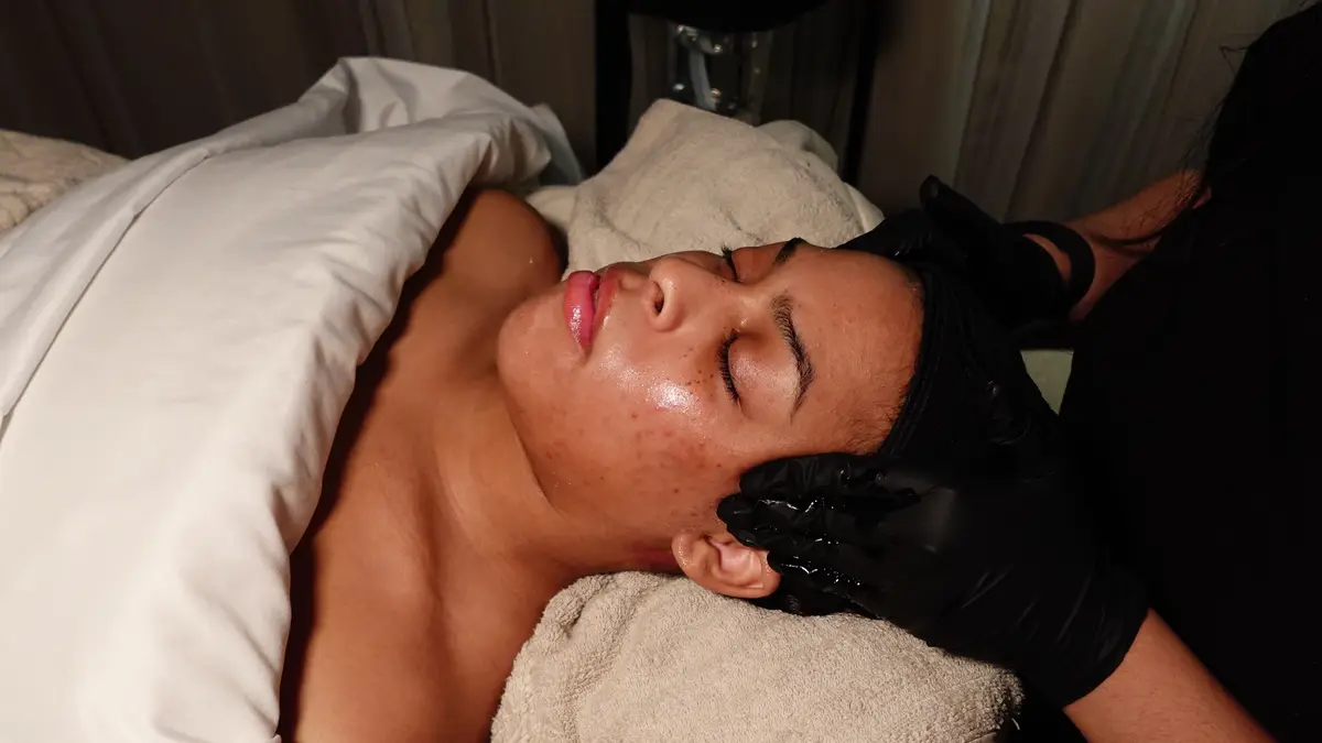 Pre-cleanse step of the Luxe Skin Reset Facial removing makeup and oil from the skin
